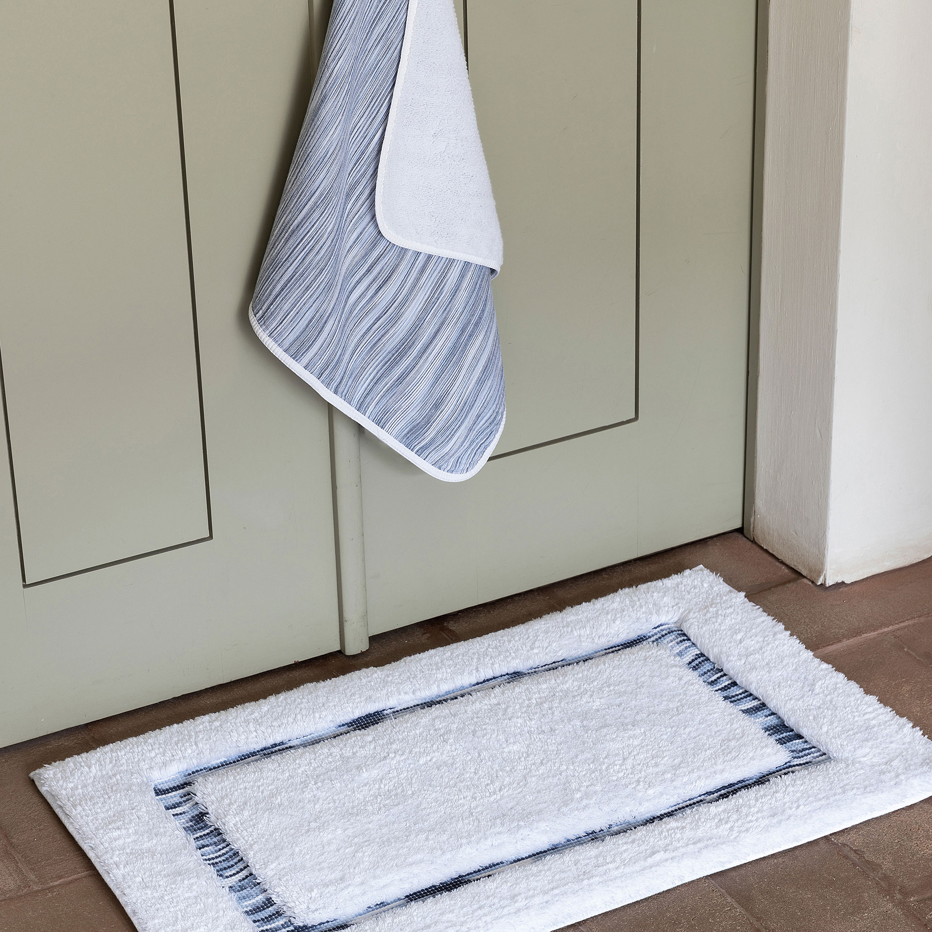 RANDOM TAPETE DE BANHO