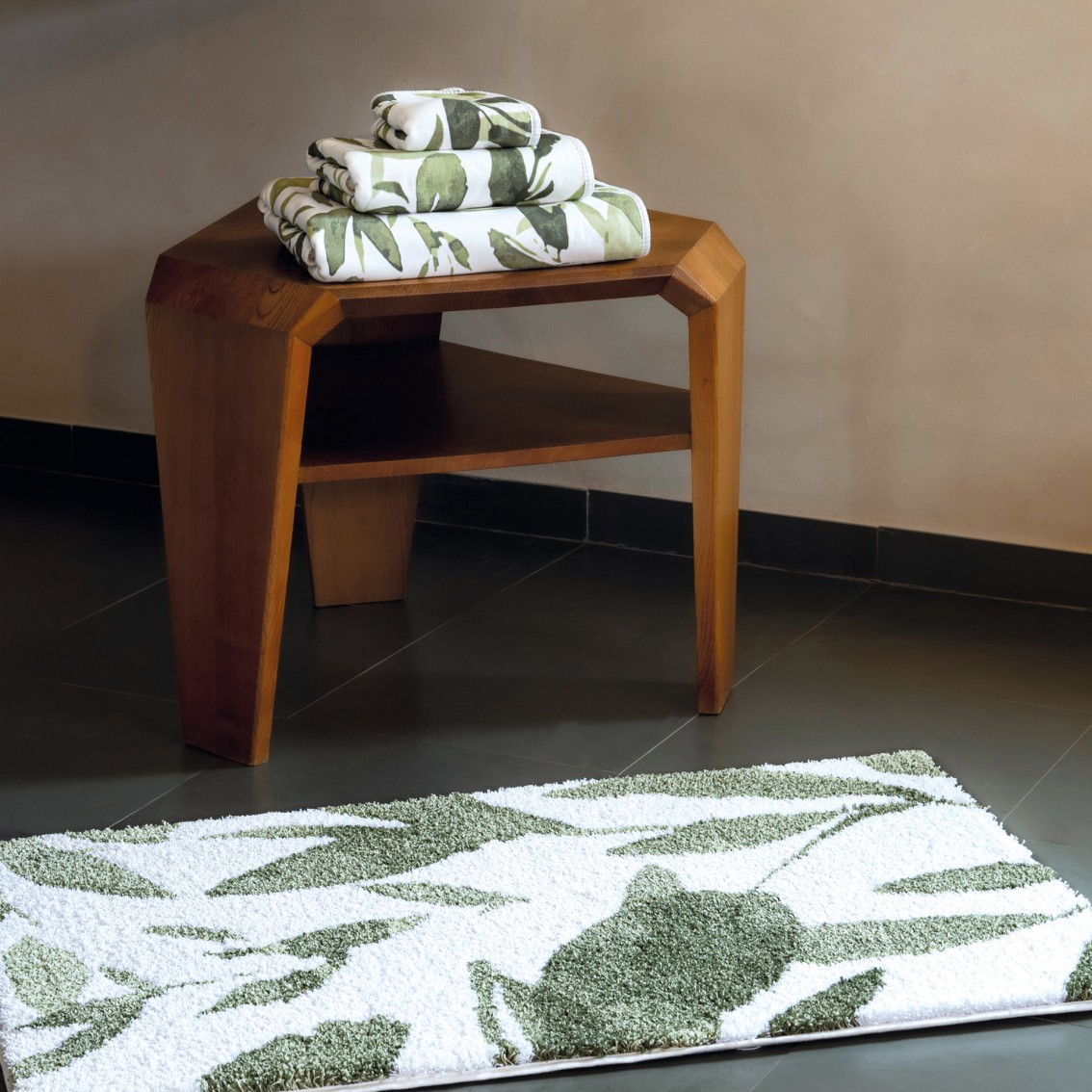 OLIVE BATH RUG