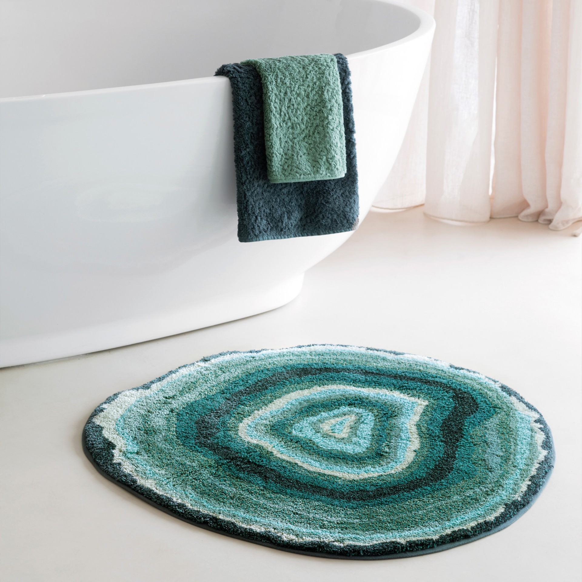 GREEN AGATE BATH RUG