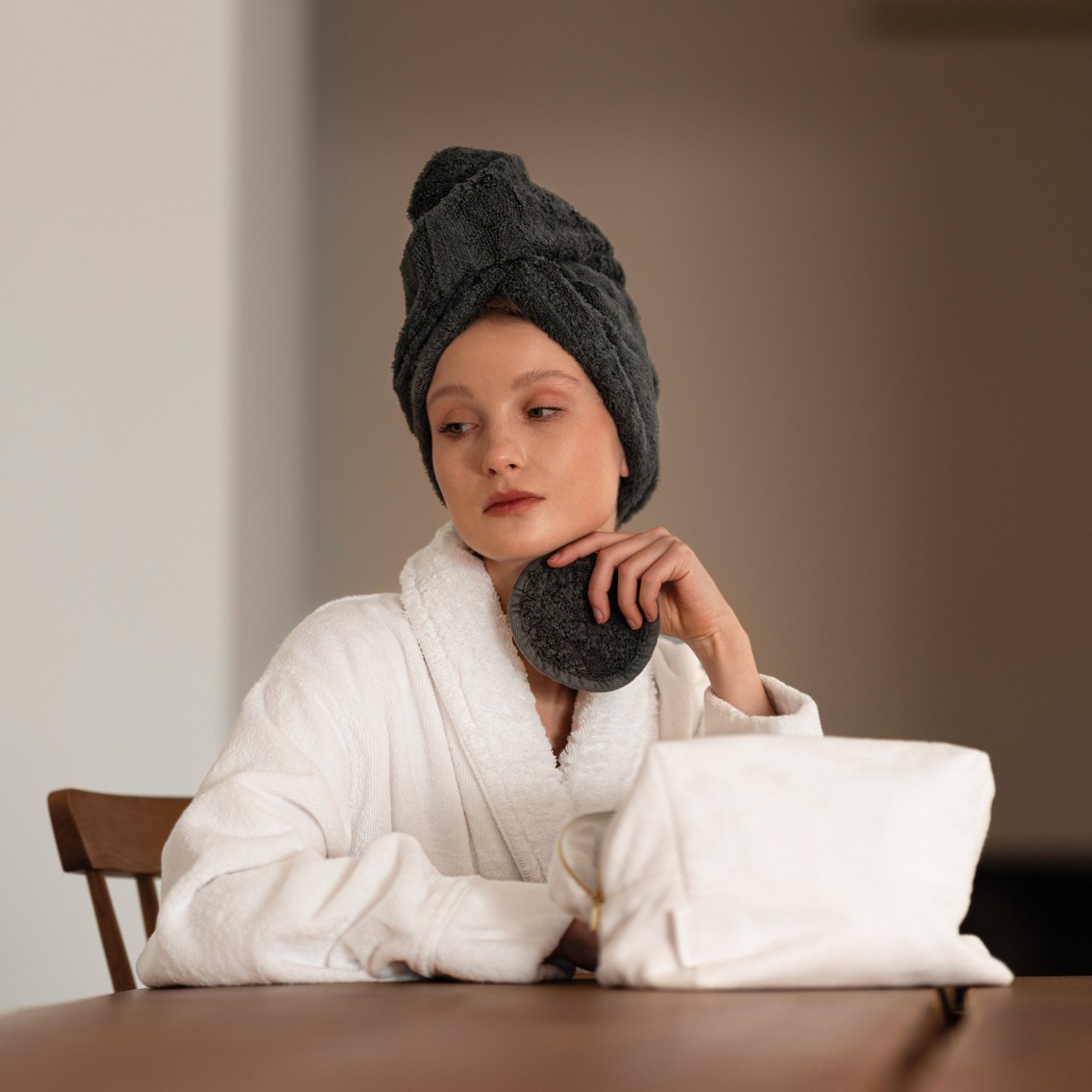 EGOIST MAKE UP REMOVER