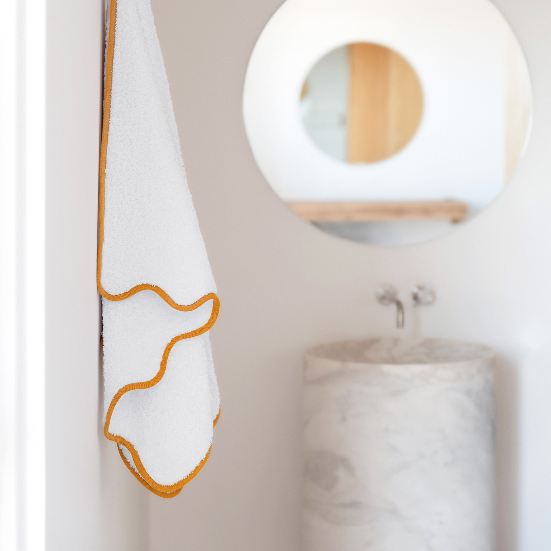 PORTOBELLO SCALLOPED TOWEL